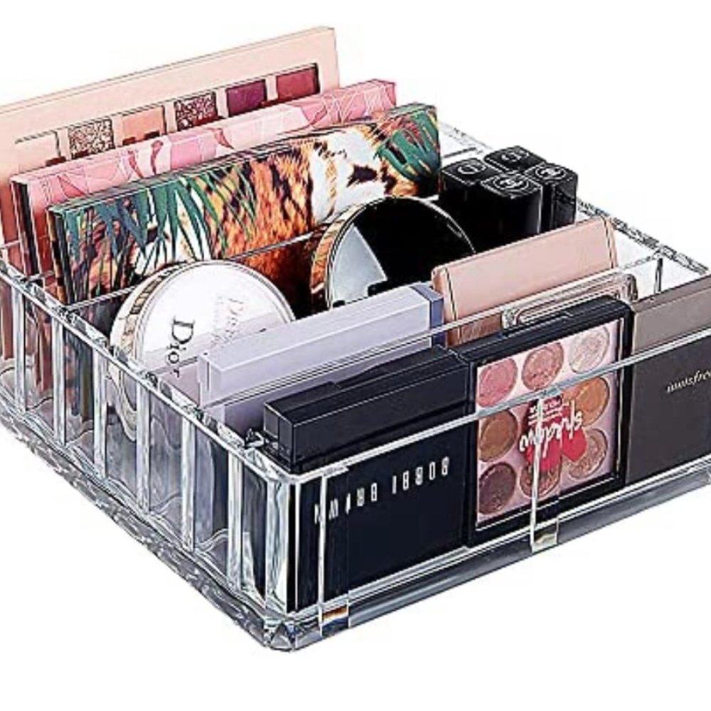 **Brand new, In box, Acrylic Makeup Holder